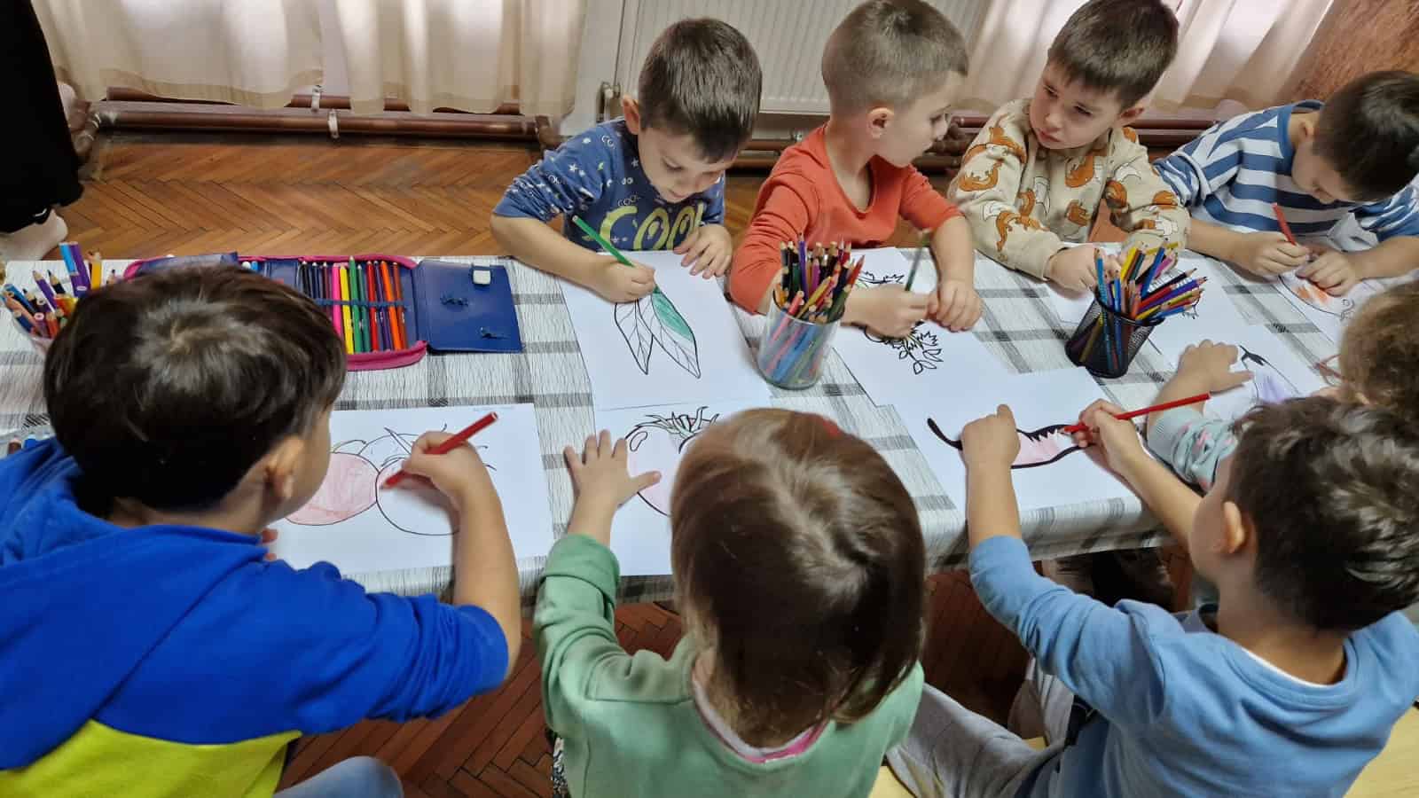 ateliere creative de toamnă. peste 150 de preșcolarii din mediaș au participat la ”cămara bunicii” (foto)