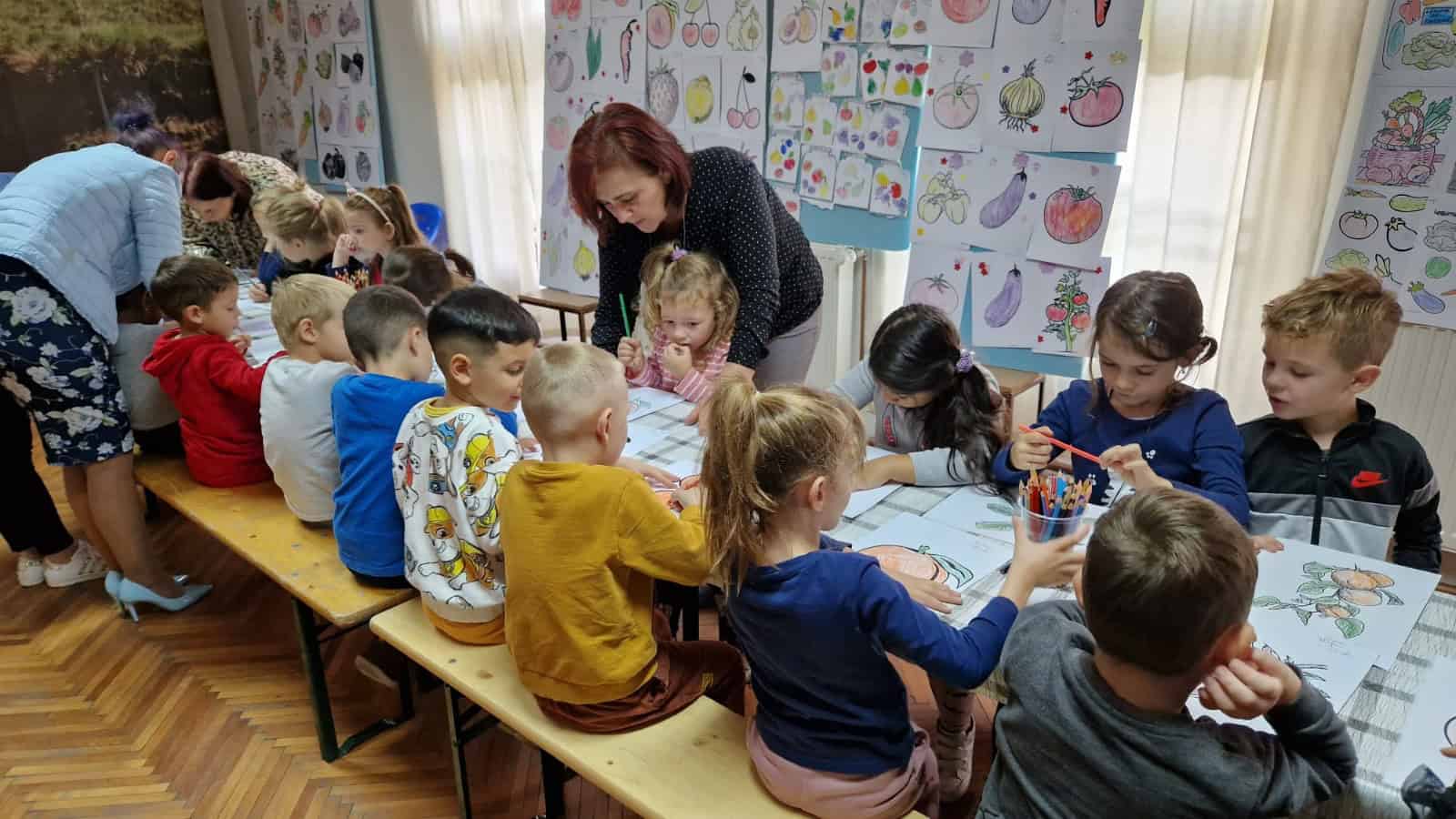 ateliere creative de toamnă. peste 150 de preșcolarii din mediaș au participat la ”cămara bunicii” (foto)