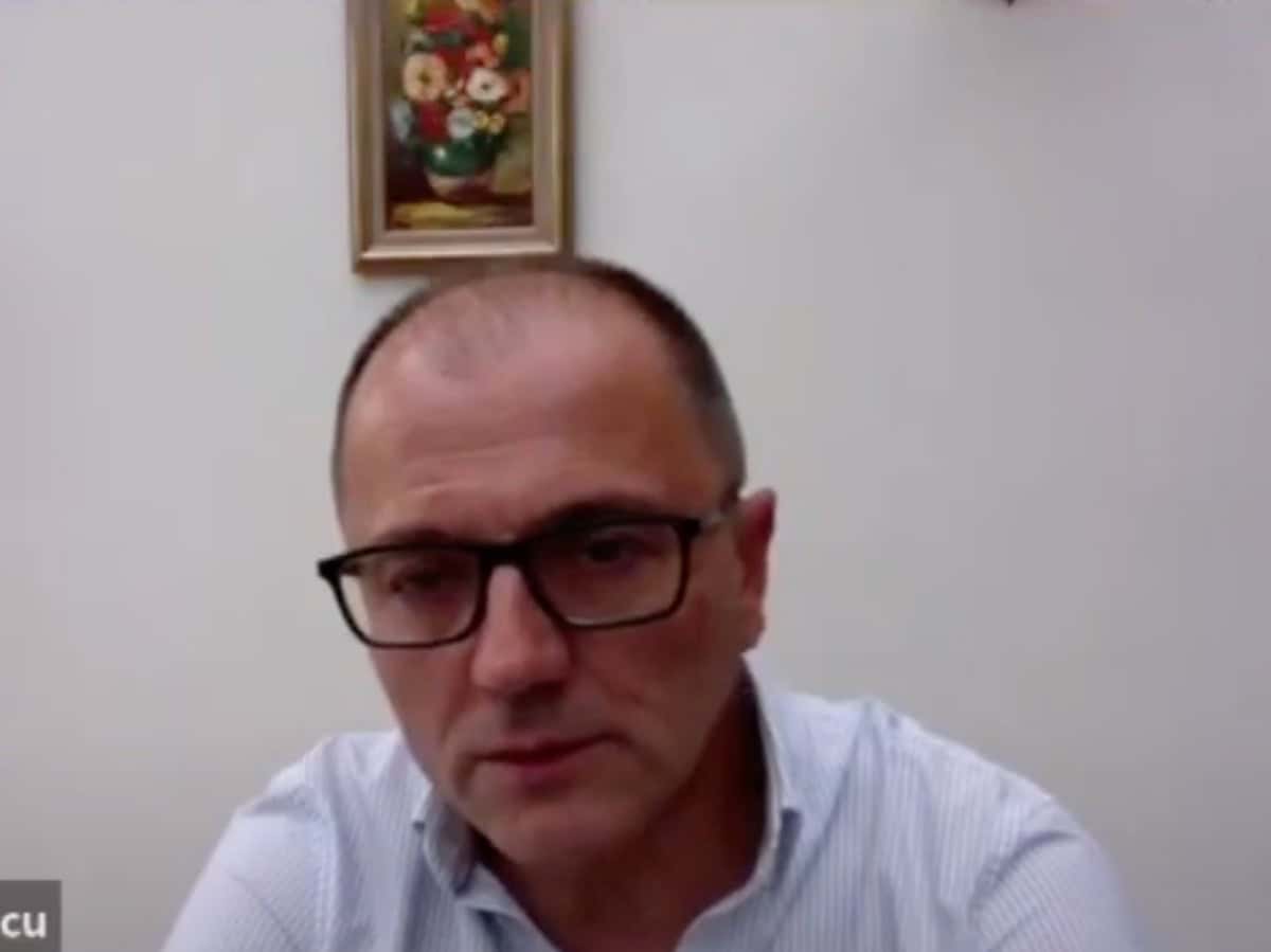 eugen iordănescu dă replică în urma acuzațiilor de abuz ale studenților de la psihologie: „de-a lungul carierei mele m-am asigurat că nici un student nu a promovat fără un minim nivel de pregătire”