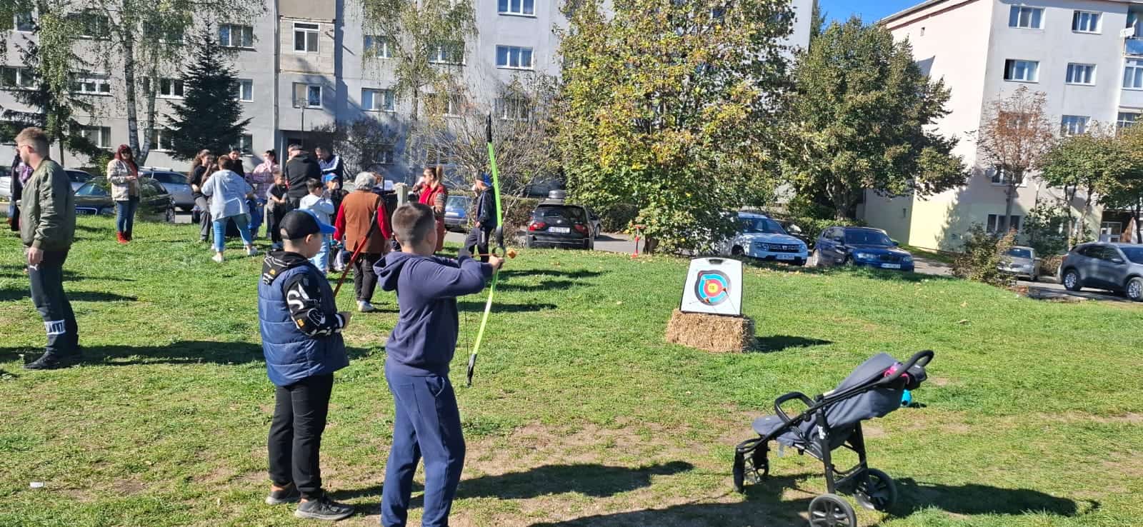 festivalul recoltei între blocuri la sibiu cu must proaspăt și prăjituri de casă (foto)