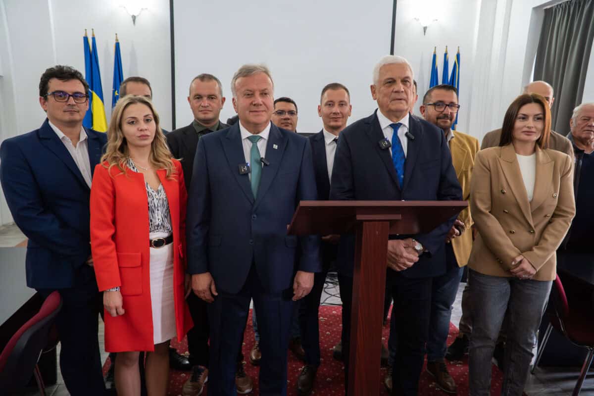 șovăială și ariton au depus la bej candidaturile forța dreptei sibiu pentru camera deputaților și senat (foto video)