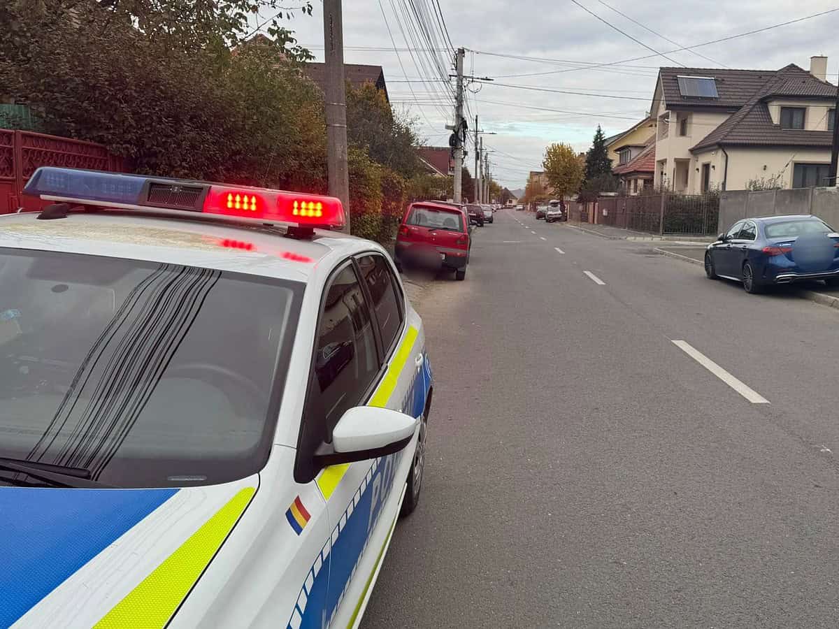 Sibienii care parchează neregulamentar, în vizorul Poliției. Zeci de șoferi amendați (foto)