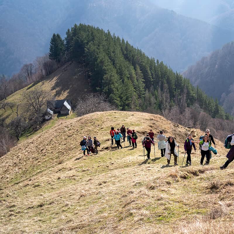 CJ Sibiu continuă programul Anii Drumeției. Peste 5.000 de oameni au mers în turele în natură organizate în 2024