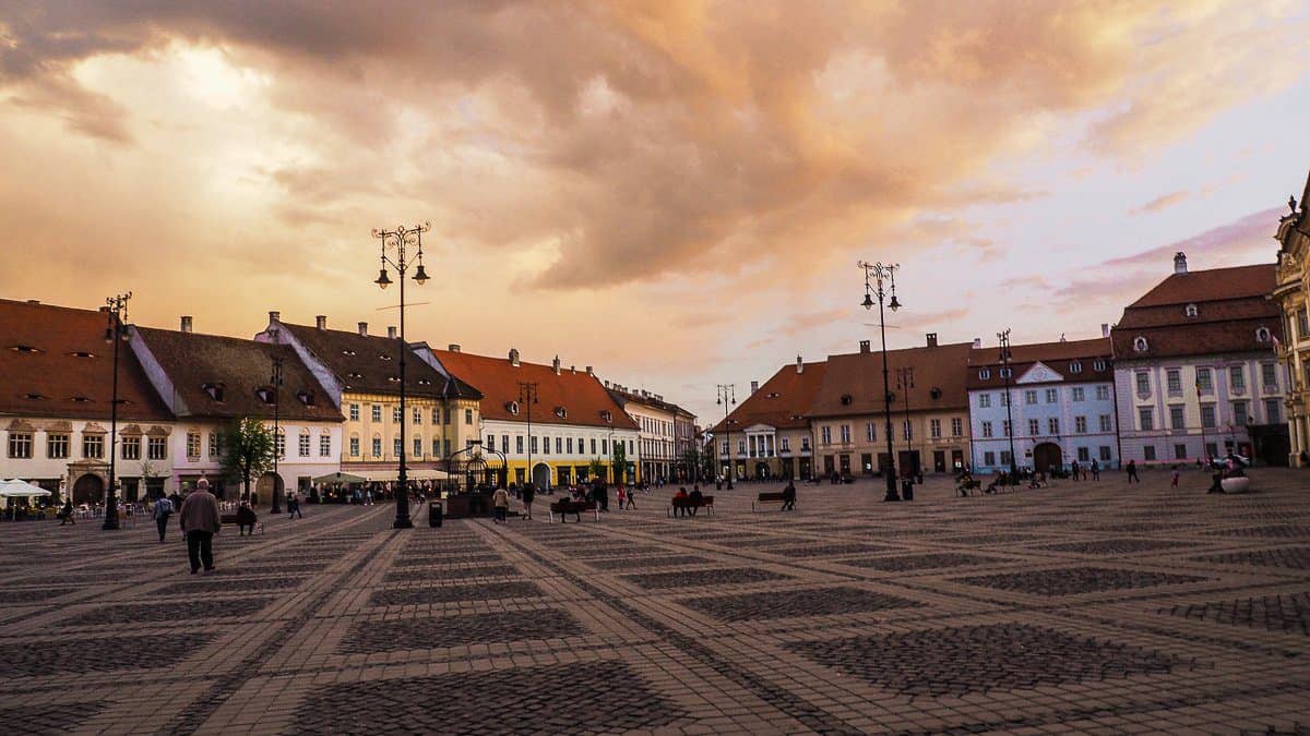 săptămâna arhitecturii la sibiu. vernisaje, proiecții de film și ateliere pentru copii despre urbanism