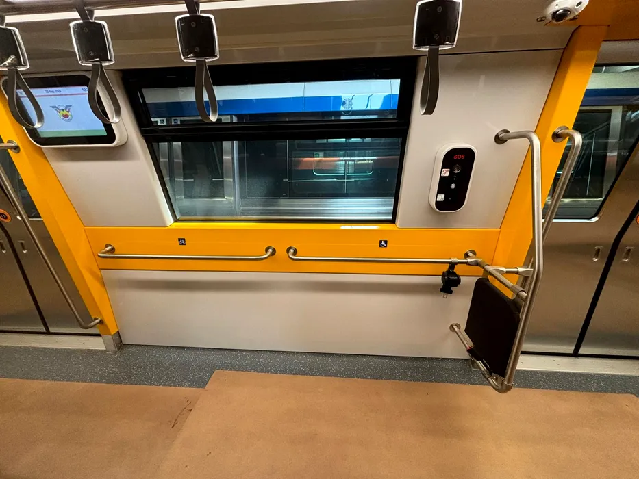 Un metrou nou nouț, botezat cu numele Sibiu. Vine din Brazilia (foto)