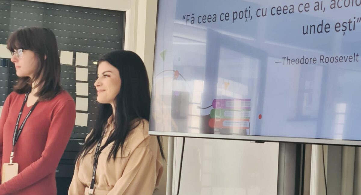 două studente de la sibiu, absolvente al unui program de mentorat la o celebră universitate din statele unite ale americii