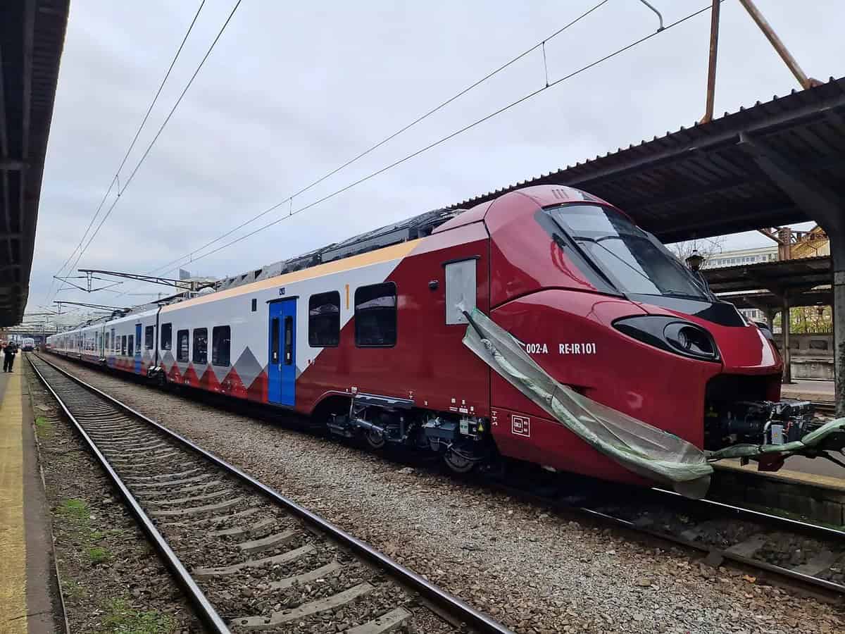 primul tren electric cumpărat de românia în ultimii 20 de ani, intră oficial în circulație (video)