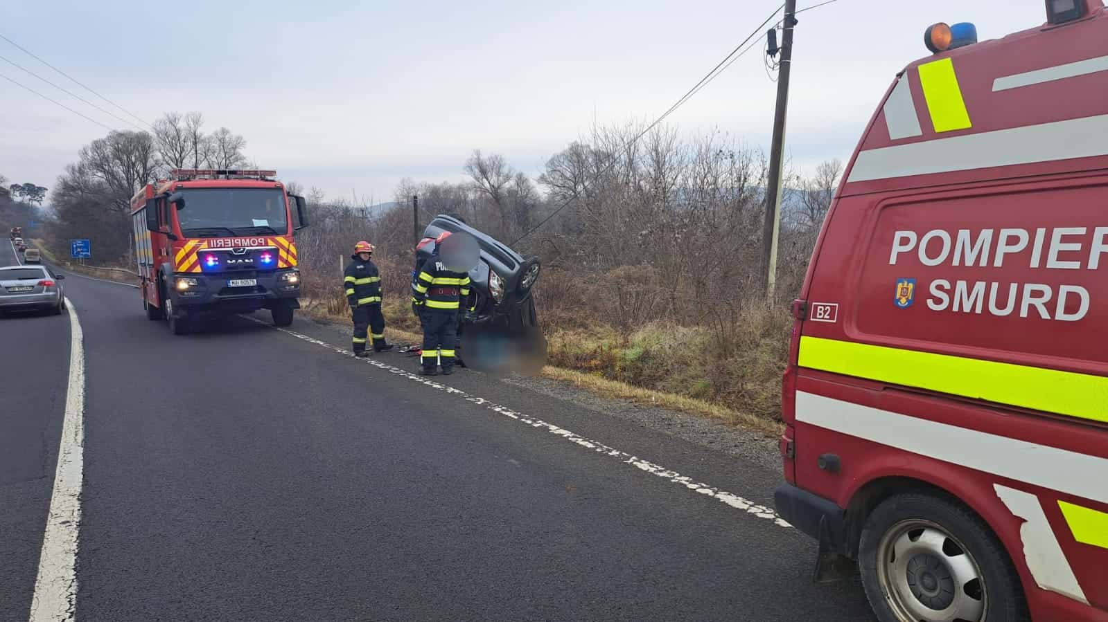 Accident la Hoghilag. O șoferiță s-a răsturnat cu mașina (foto video)