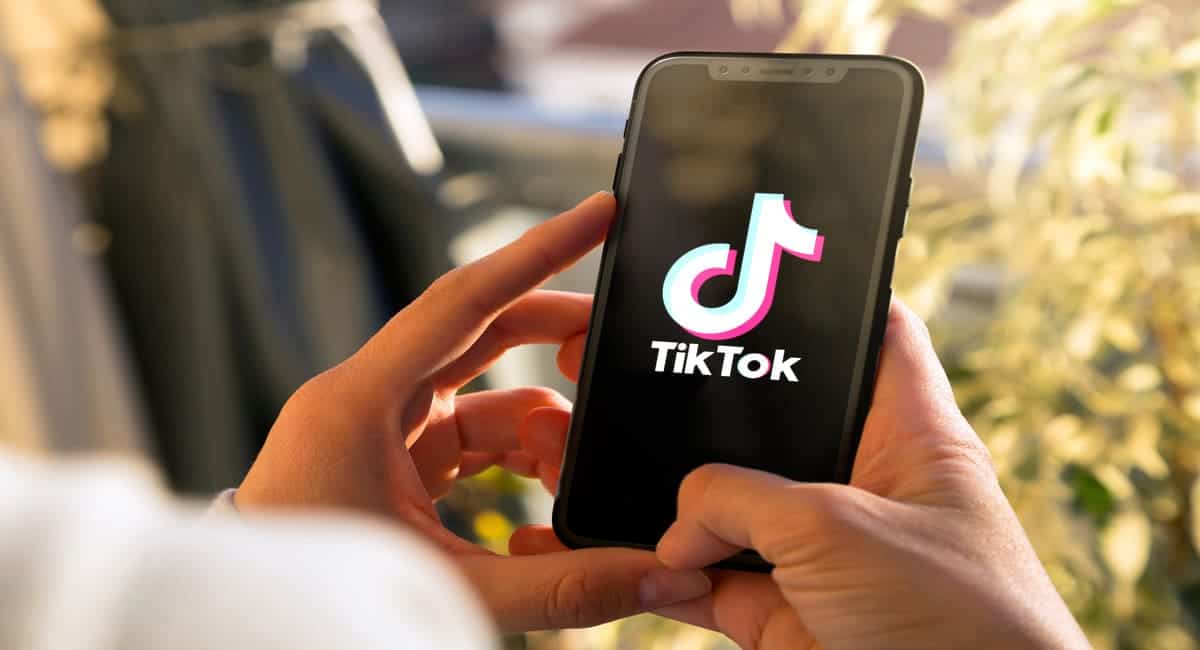 cna reclamă tik tok la comisia europeană. acuzații grave la adresa rețelei de socializare