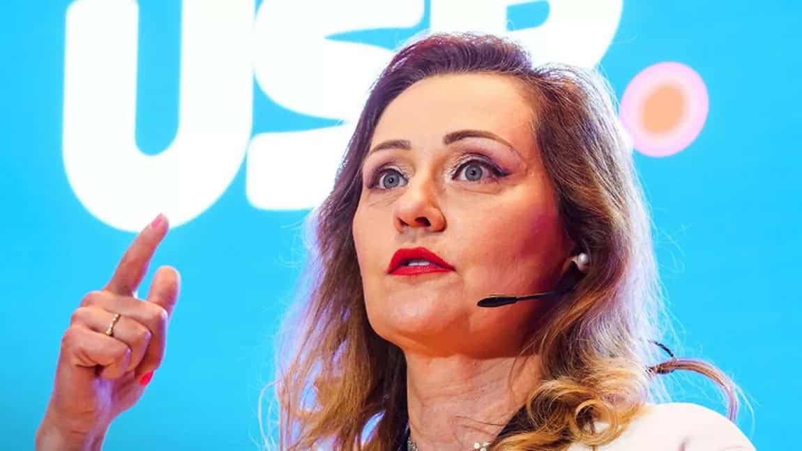 Elena Lasconi critică decizia CCR de renumărare a voturilor: ”Este absolt îngrozitor”