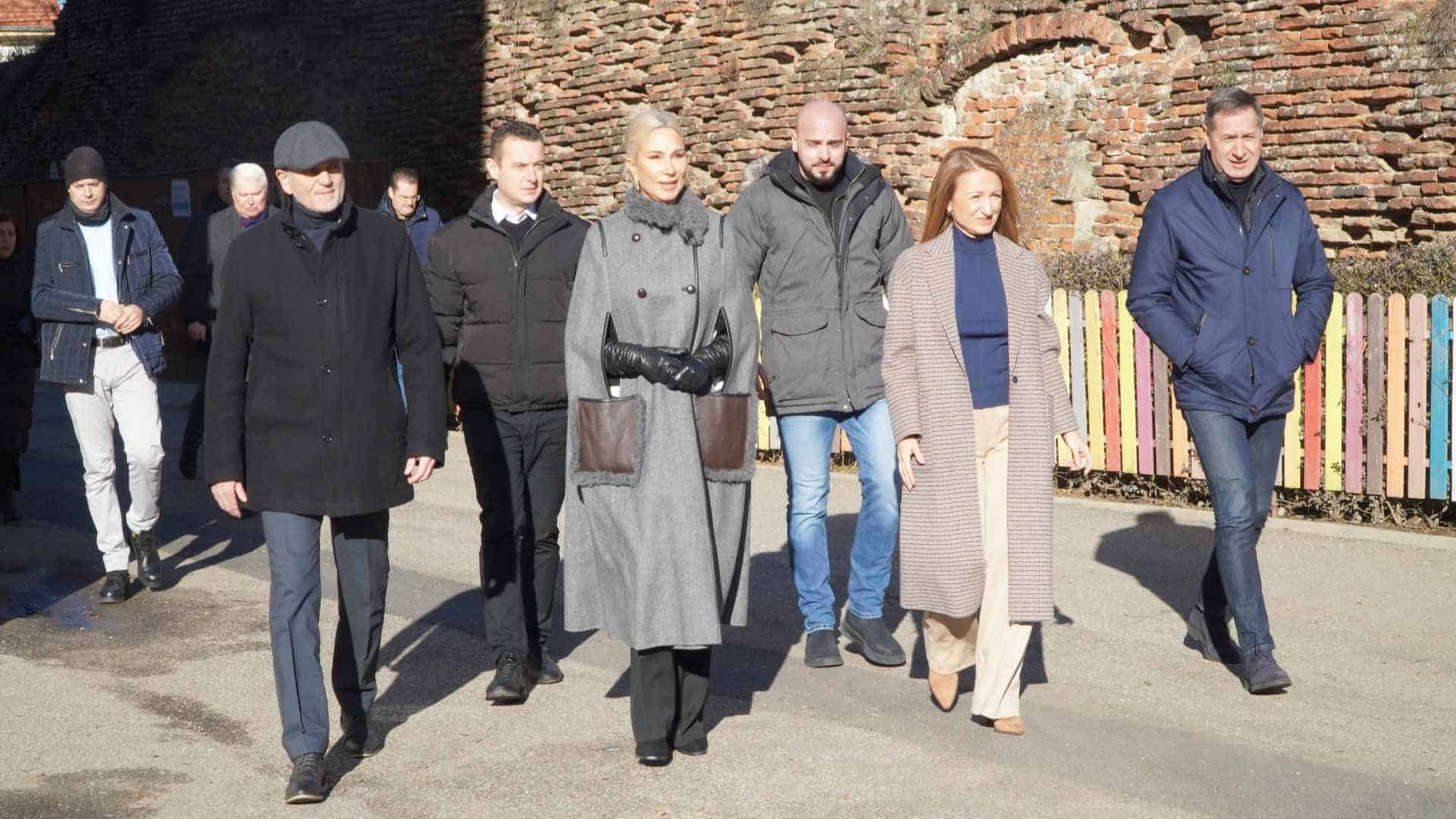 ministrul culturii a votat la sibiu. „puterea este în mâinile oamenilor” (video)