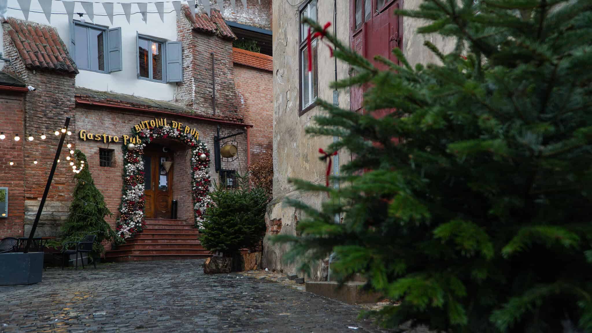 Sibiul mai are un Târg de Crăciun în Orașul de Jos. Cu preparate locale de sezon și spirit de sărbătoare (foto video)