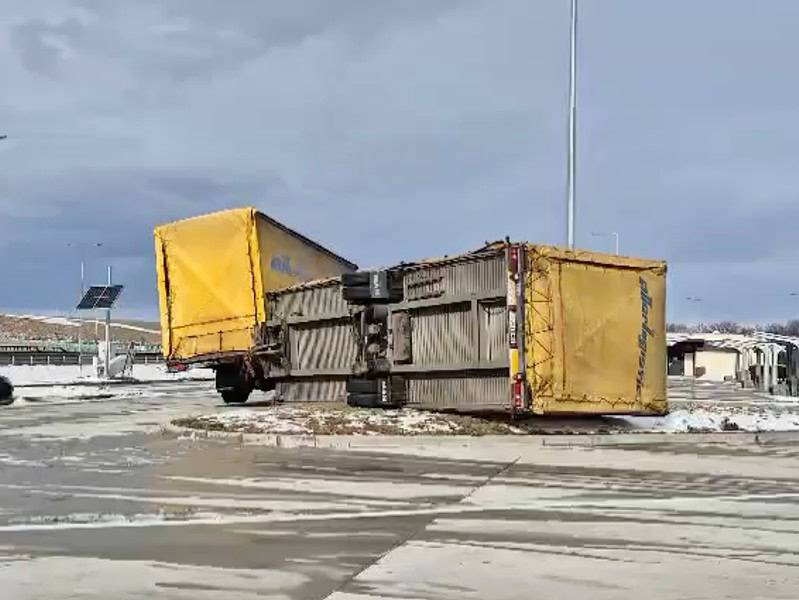 Vânt de 140 de kilometri pe oră, pe autostrada Sibiu - Boița. Este record pentru județul Sibiu