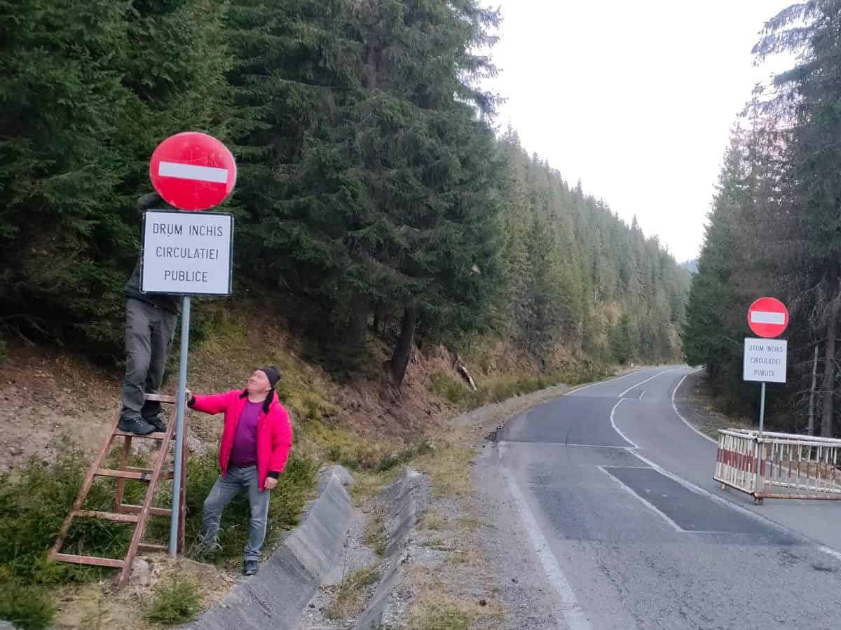 ninge pe transalpina. circulația închisă între rânca și curpāt