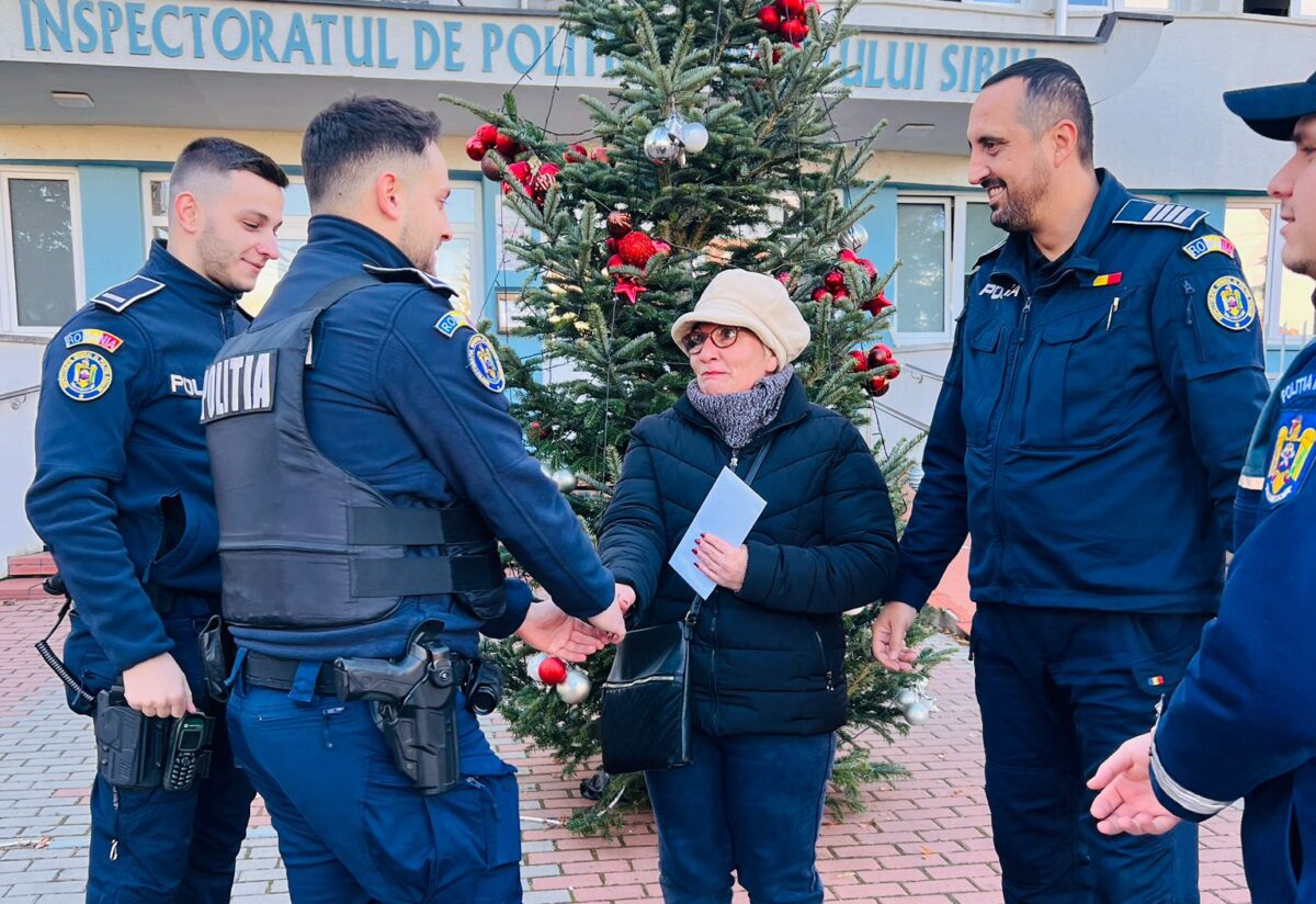 Gest de omenie făcut de mai mulți polițiști din Sibiu. Au făcut chetă ca să ajute o femeie tâlhărită (foto)