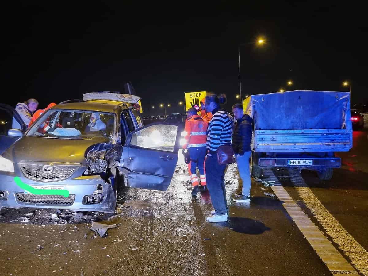 Accident cu 2 răniți pe breteaua de acces pe autostrada A1 la Sibiu provocat de un șofer kamikaze