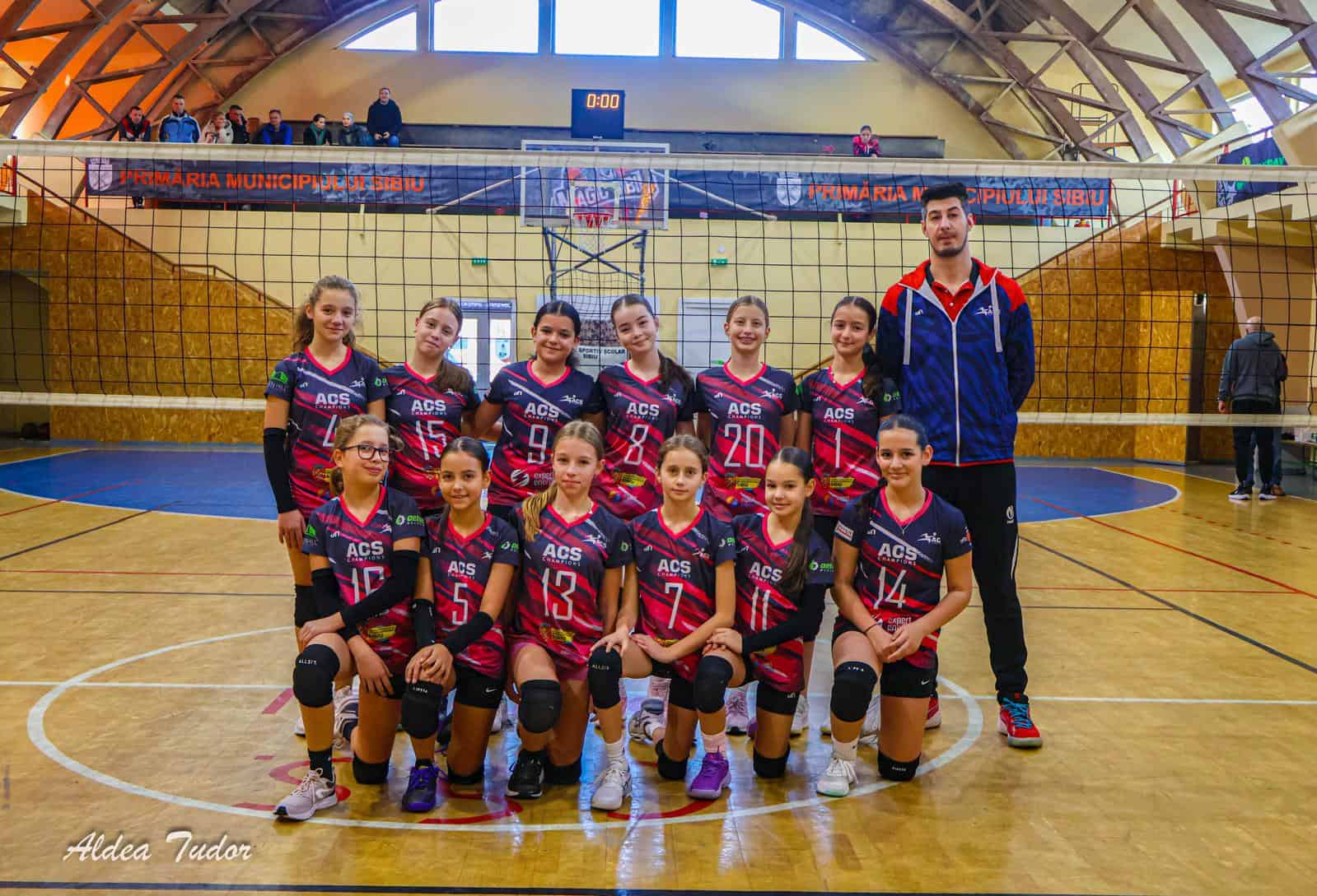 Champions Sibiu merge în semifinalele Campionatului Național U13 de volei