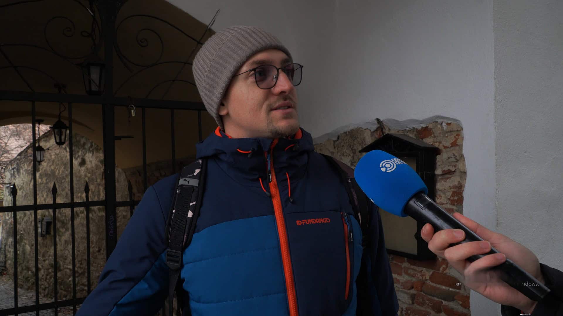 Întrebarea zilei: Lasconi sau Georgescu? Răspunsul dat de zeci de oameni la Sibiu (video)