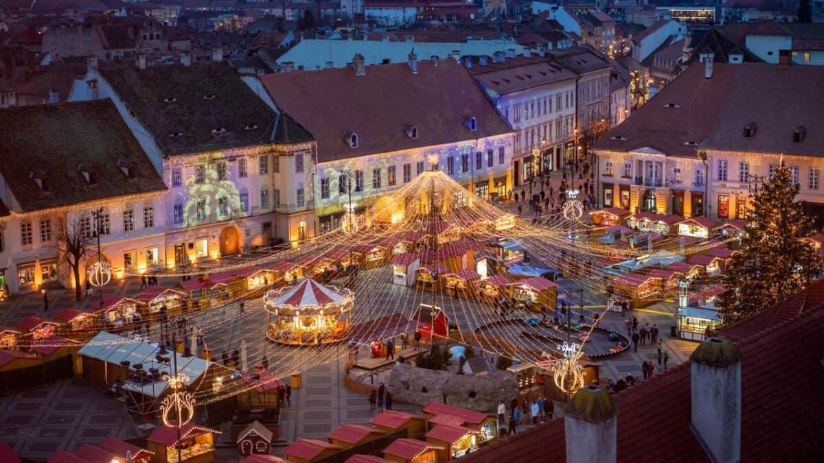 Târgul de Crăciun din Sibiu afișat pe Microsoft Windows Bing Wallpapers