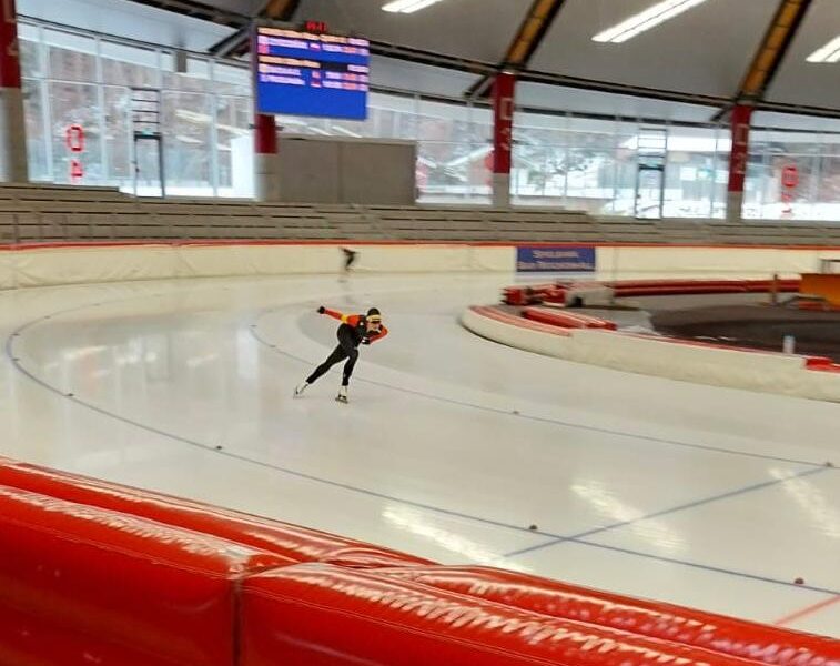 Sibianca Anastasia Băcilă, lider în topul mondial al juniorilor la patinaj viteză. A câștigat 4 medalii de aur la Cupa României (video)