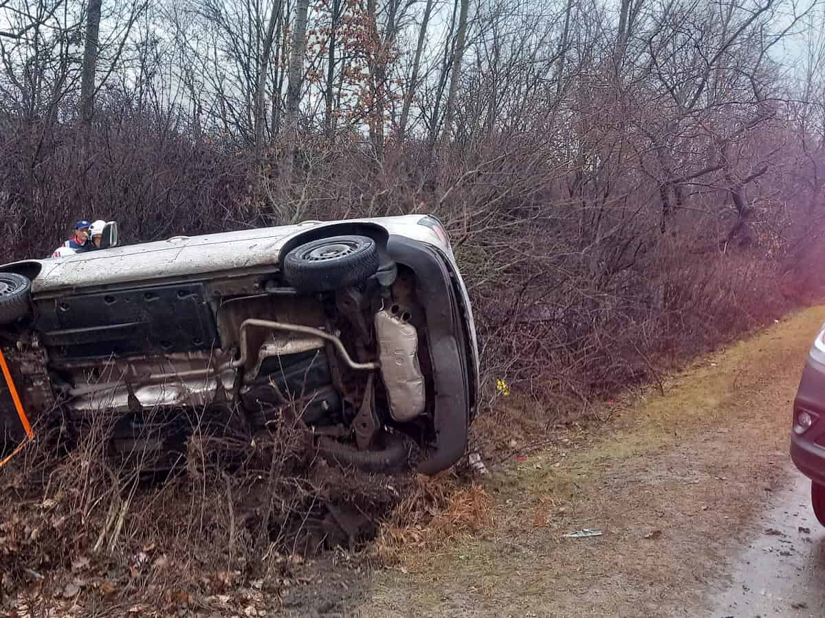 Accident grav între Șelimbăr și Cisnădie. Doi șoferi răniți (video)