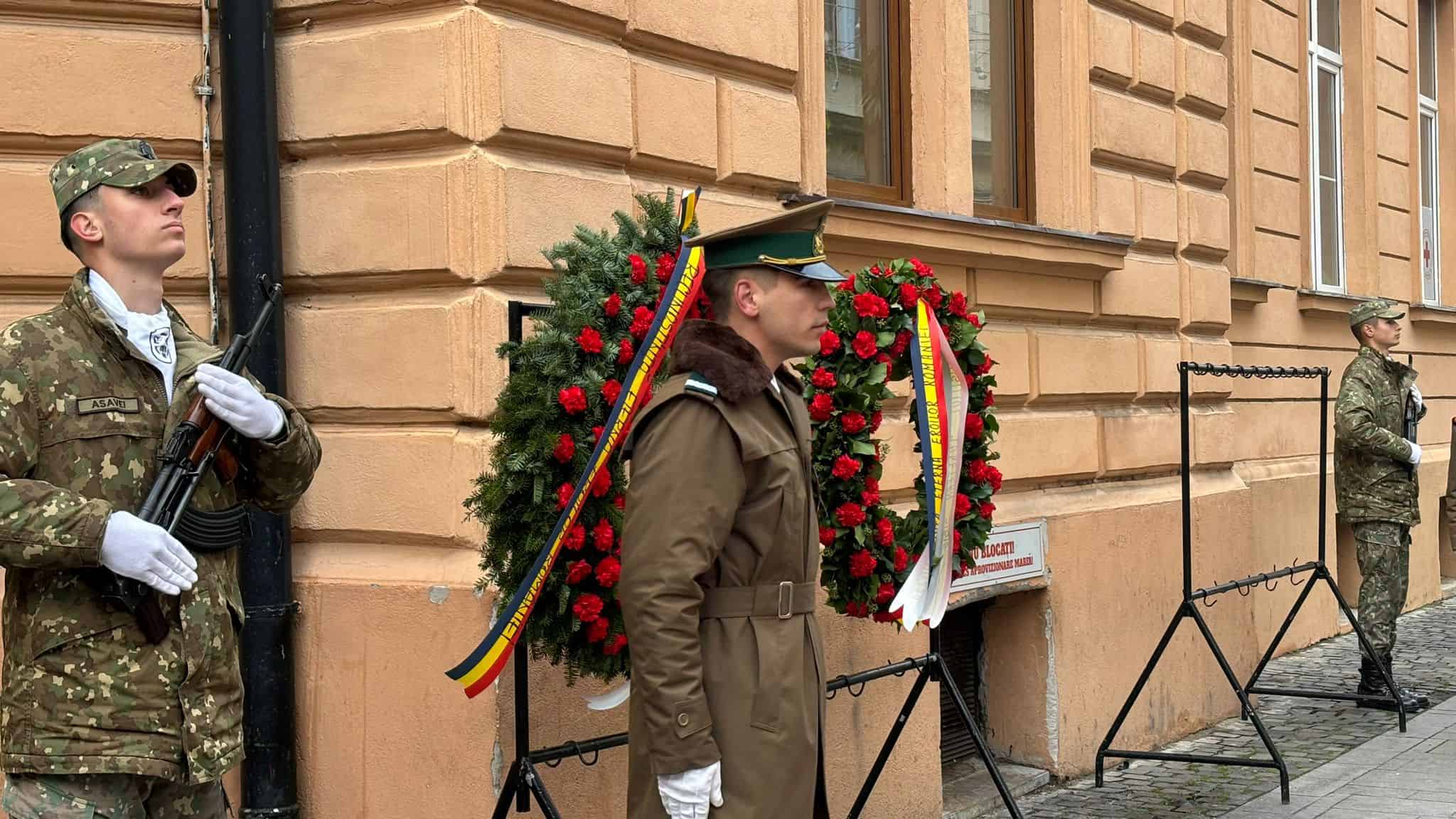 Ceremonie de Ziua Națională la Sibiu. Depuneri de coroane în locul paradei militare (foto video)