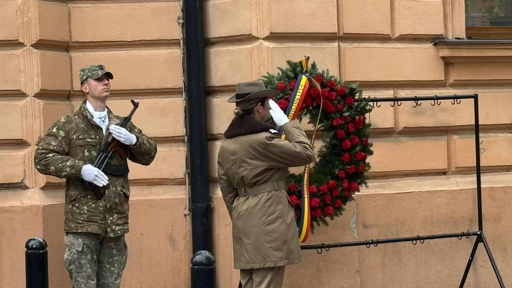 Ceremonie de Ziua Națională la Sibiu. Depuneri de coroane în locul paradei militare (foto video)