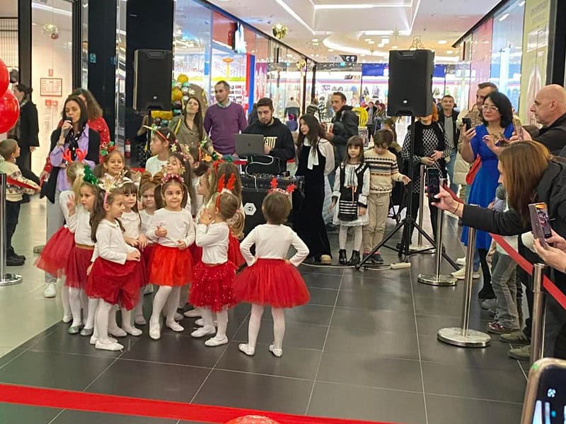 Speranță pentru Diana, mama din Cisnădie care luptă cu cancerul. Eveniment caritabil la Shopping City Sibiu (video)