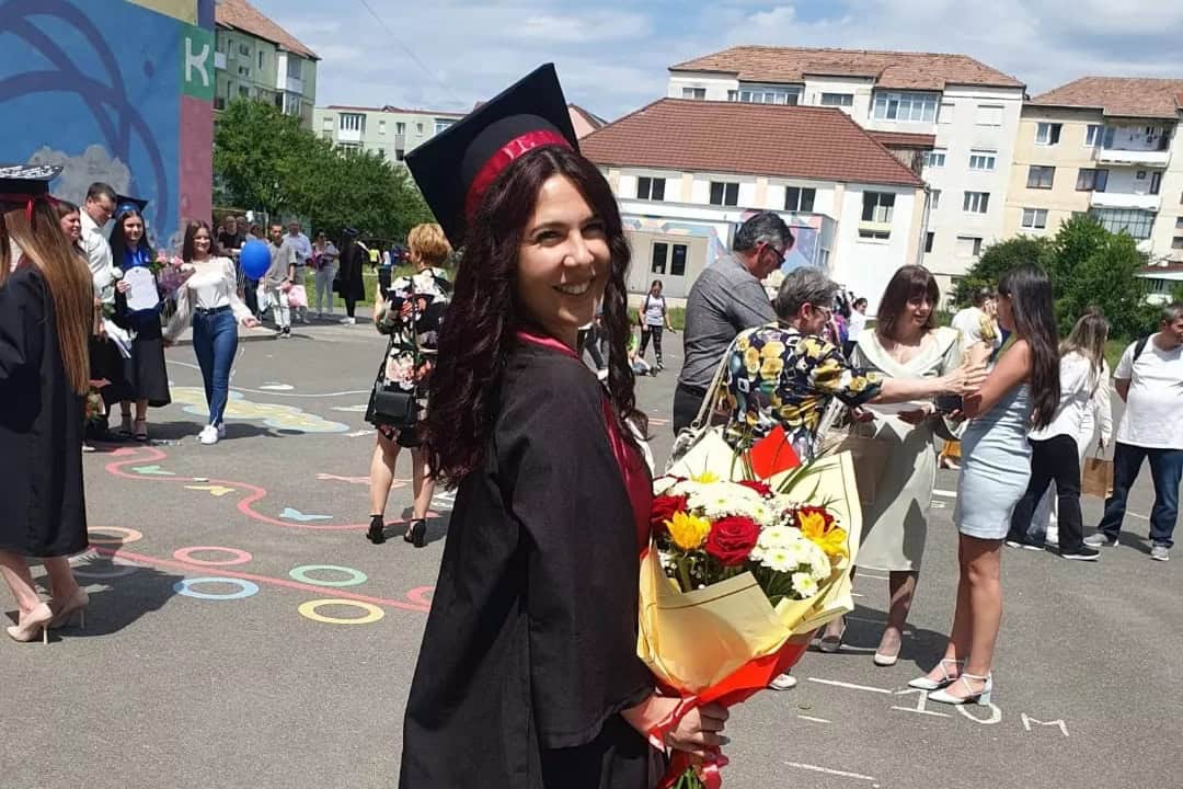 Natalia, cea mai tânără învățătoare din Sibiu care predă la școala unde a fost elevă. „E un sentiment unic”