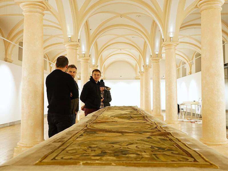 Capodopera celebrului Gustav Klimt, restaurată la Muzeul Brukenthal din Sibiu. Are peste 5 metri lungime (foto, video)