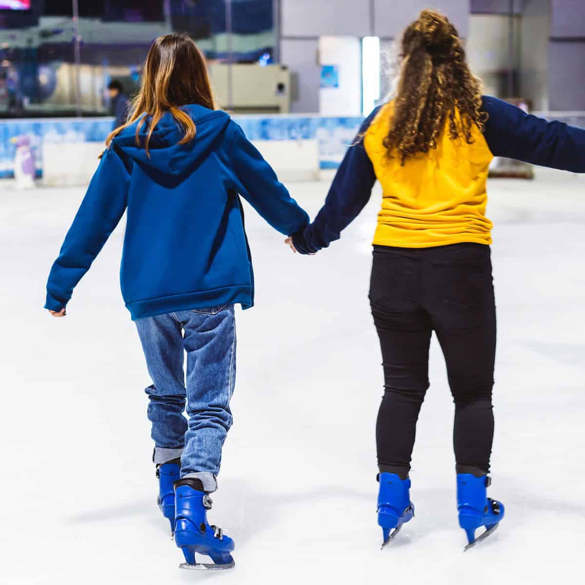 Proiectul unui patinoar acoperit la Sibiu, readus în discuție în Consiliu Local.  Fodor: „Poate pe Calea Poplăcii” (video)