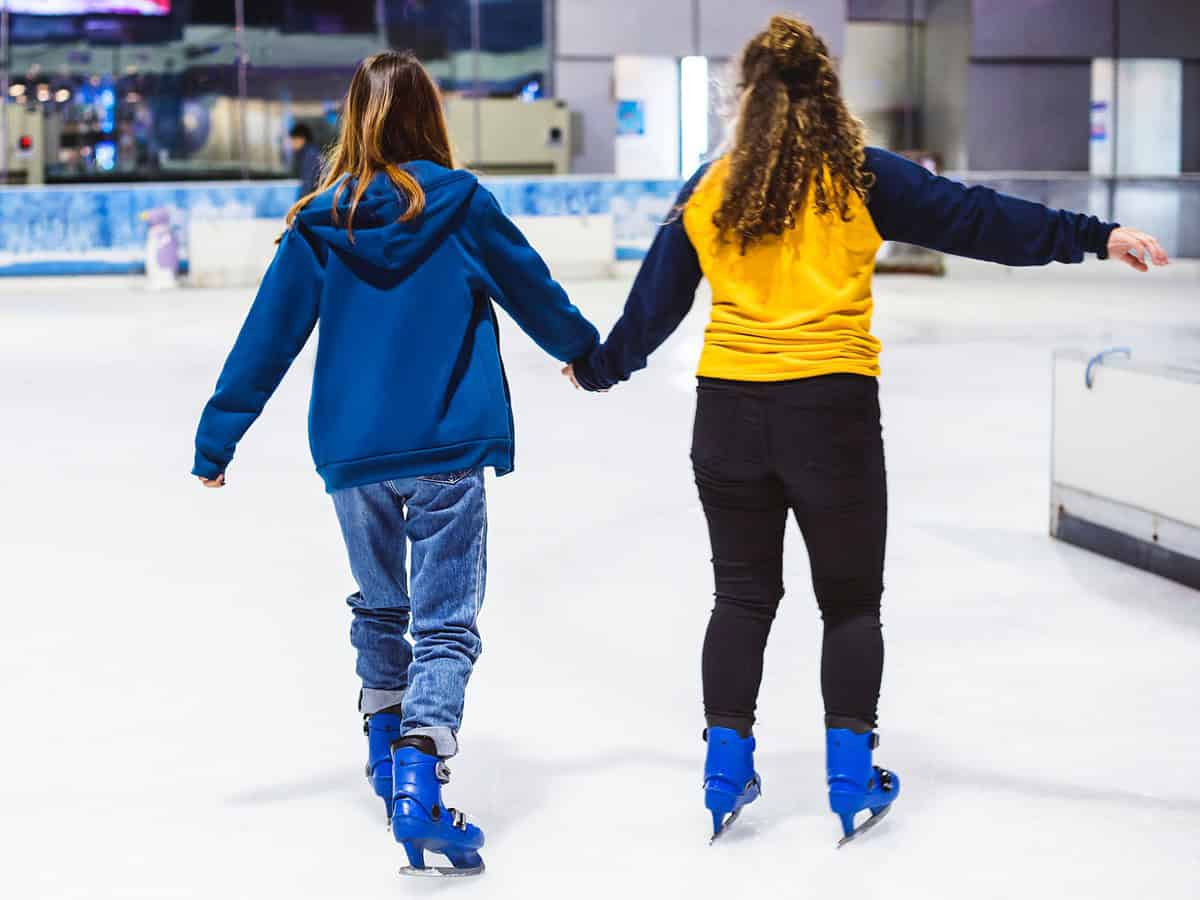 Proiectul unui patinoar acoperit la Sibiu, readus în discuție în Consiliu Local. Fodor: „Poate pe Calea Poplăcii” (video)