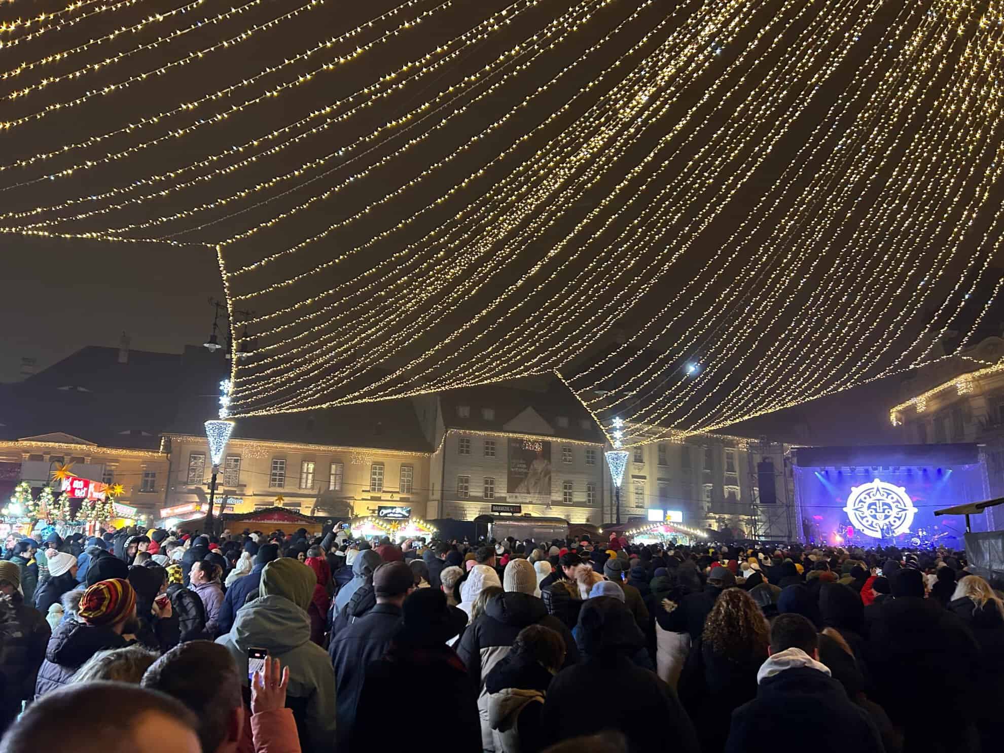 Revelion 2025 în Piața Mare. Mii de oameni au venit la concertele din centrul Sibiului (foto, video)