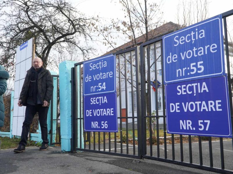 EXCLUSIV Membrii din secții de votare din Sibiu, constrânși să voteze UDMR. „Nu mai primiți banii!”