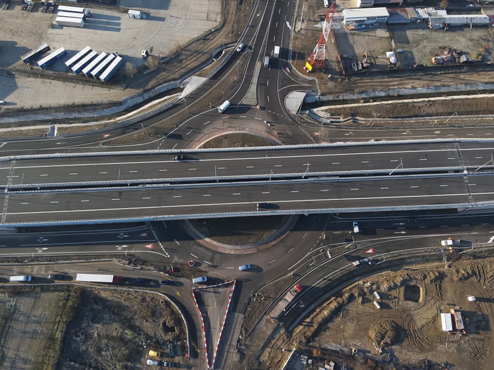 Vineri se deschide oficial încă un tronson din autostrada Sibiu - Pitești (foto)