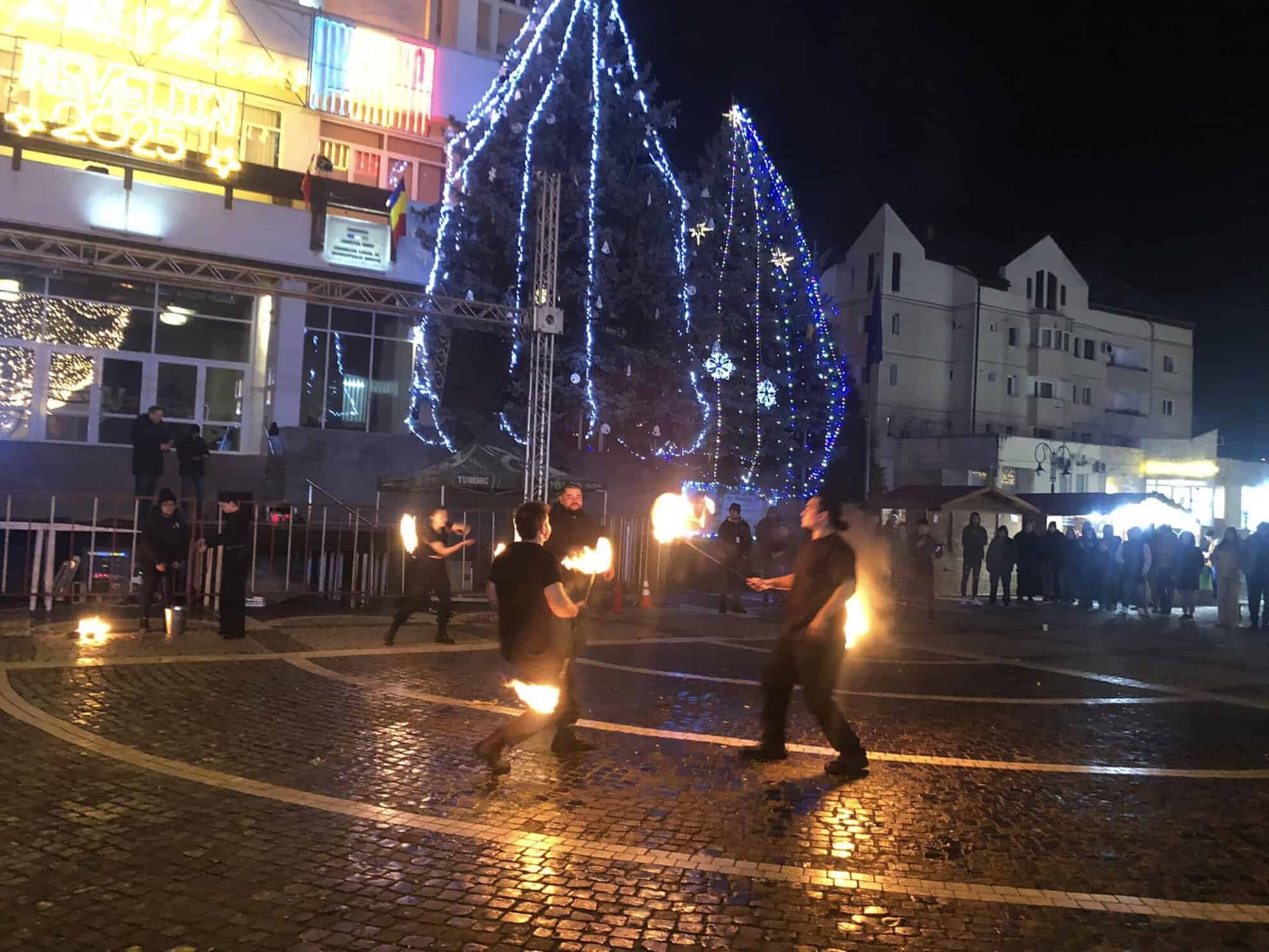 Medieșenii s-au distrat la spectacolele din cadrul Târgului de Sărbători de la Mediaș (foto)