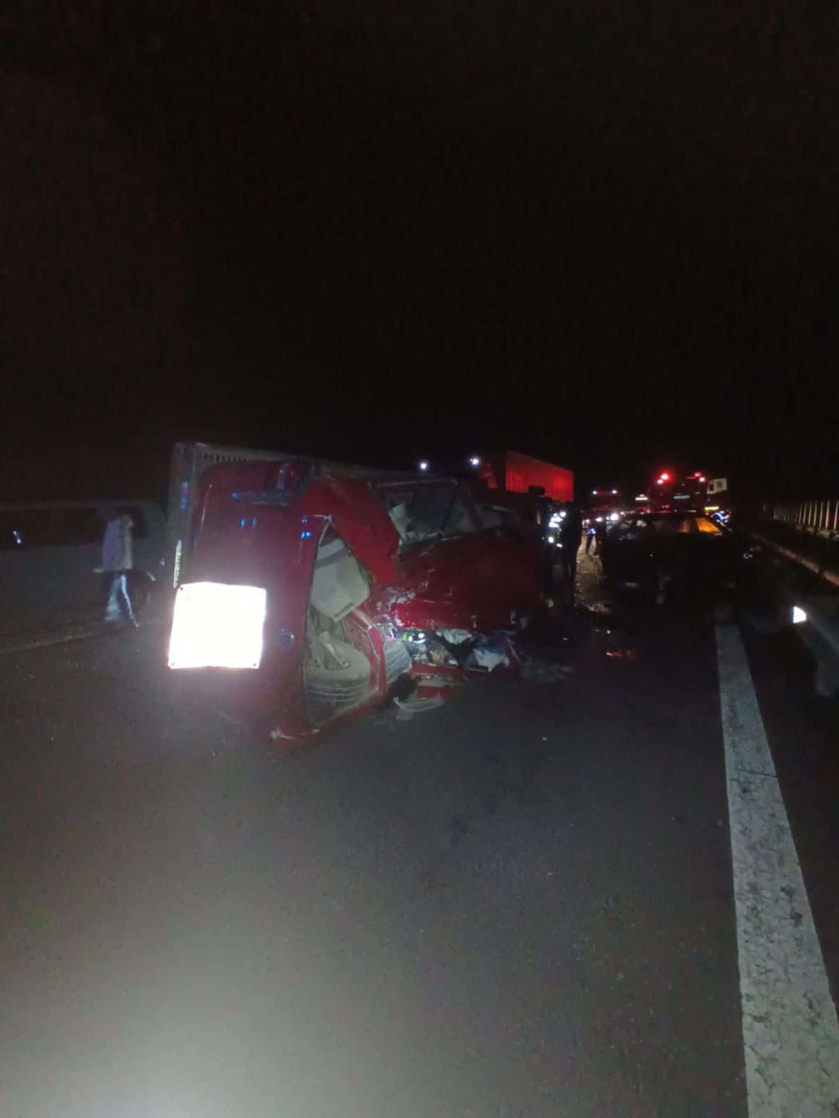 Accident grav pe autostrada A1, Sibiu - Sebeș. Cel puțin 12 persoane implicate din care două duse la spital (foto)