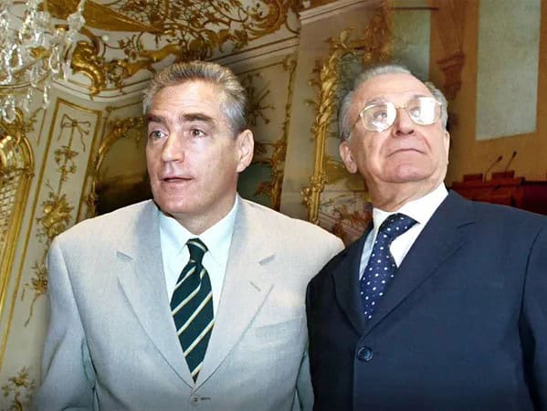 Petre Roman și Ion Iliescu puși sub urmărire penală după 35 de ani de la Mineriada din 1990