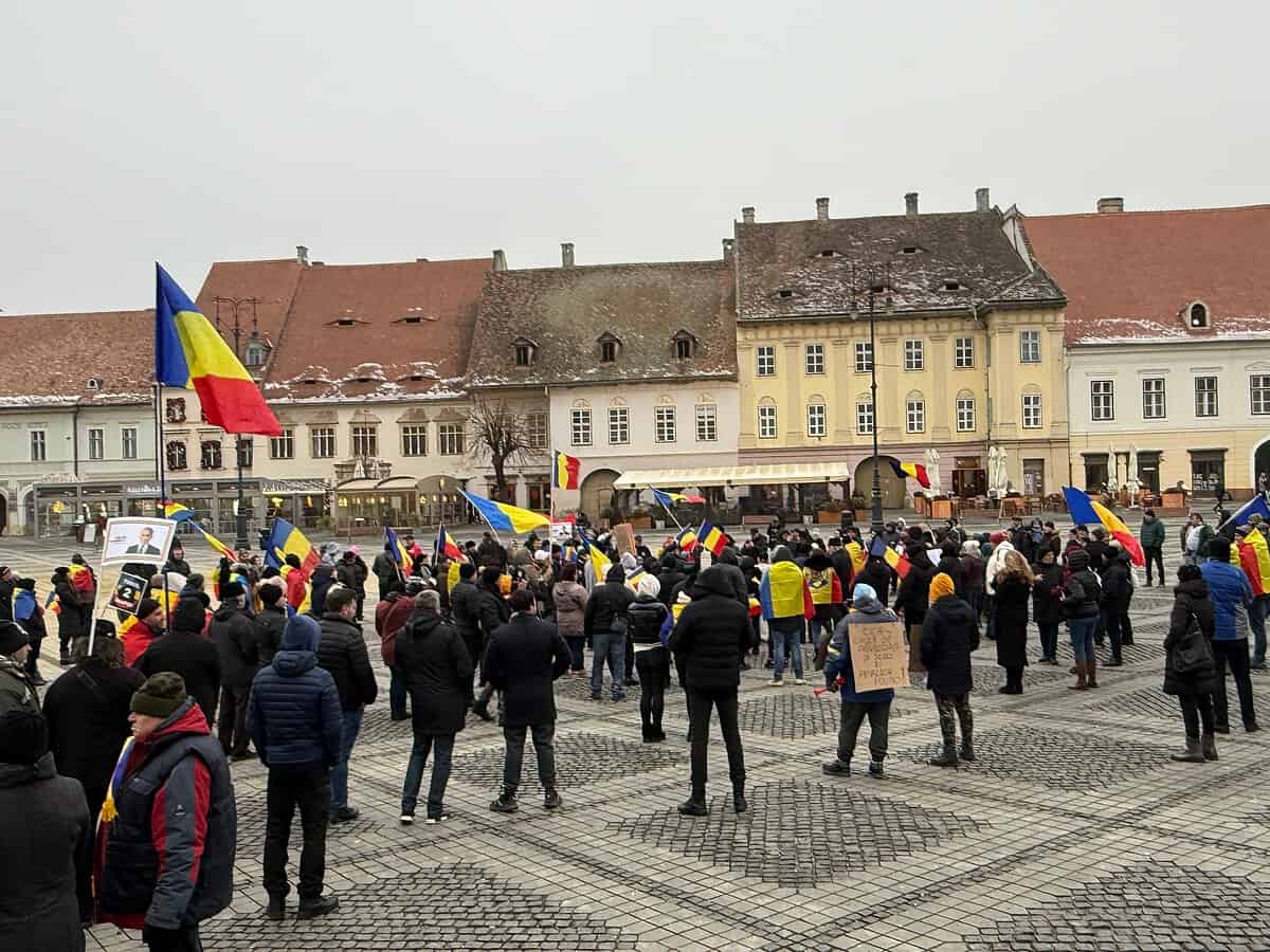 Recomandările jandarmilor pentru participanții la protestul de duminică de la Sibiu. „Manifestați-vă pașnic”