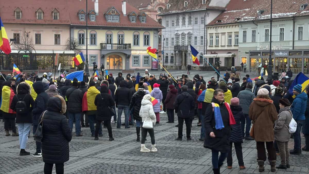 Se anunță un nou protest duminică la Sibiu. Se cer demisia ministrului Educației și reluarea turului 2 al Prezidențialelor