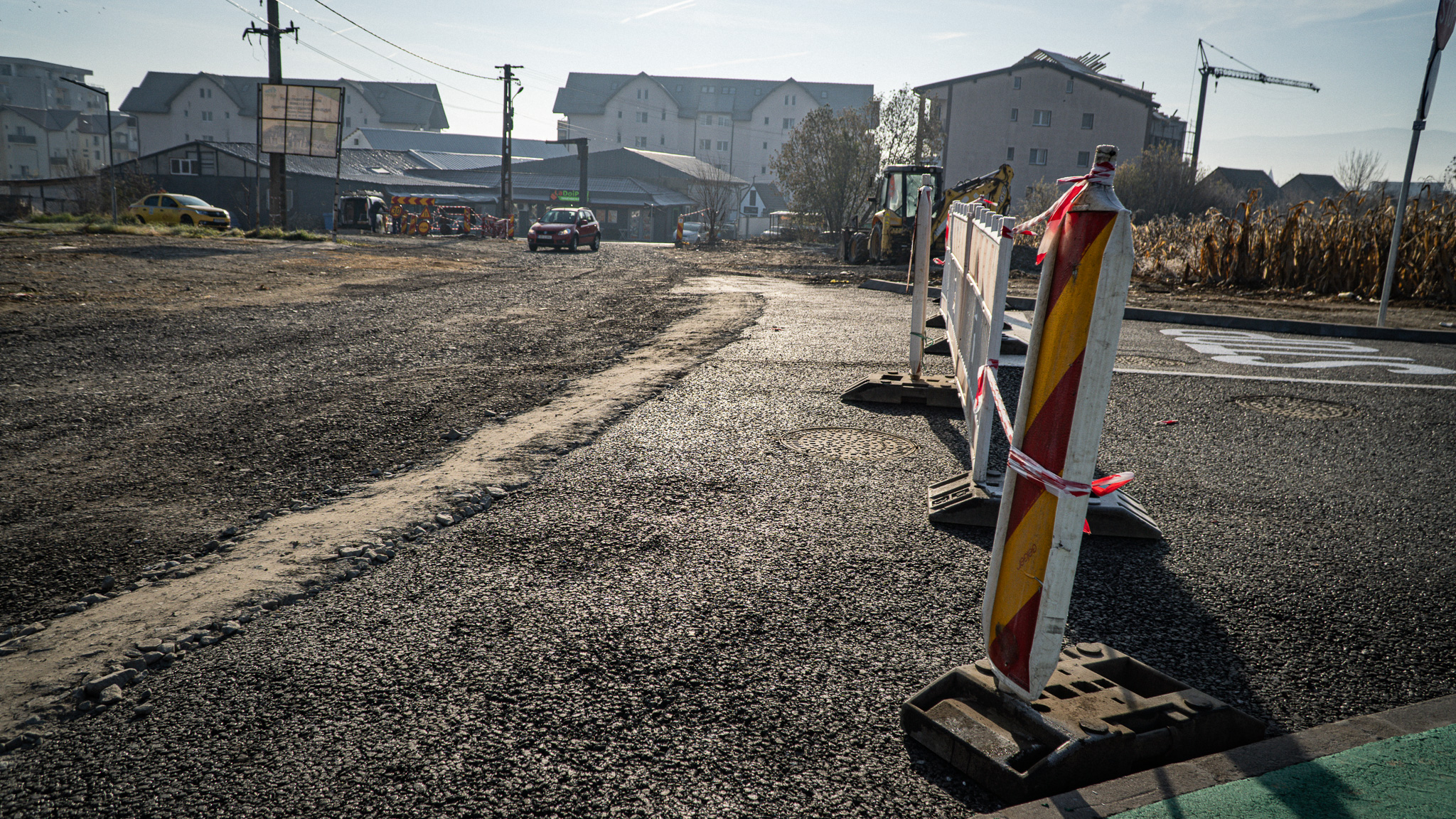 S-a deschis cea mai nouă arteră din Sibiu. Strada Varșovia se termină în noroiul de pe Ogorului (video foto)