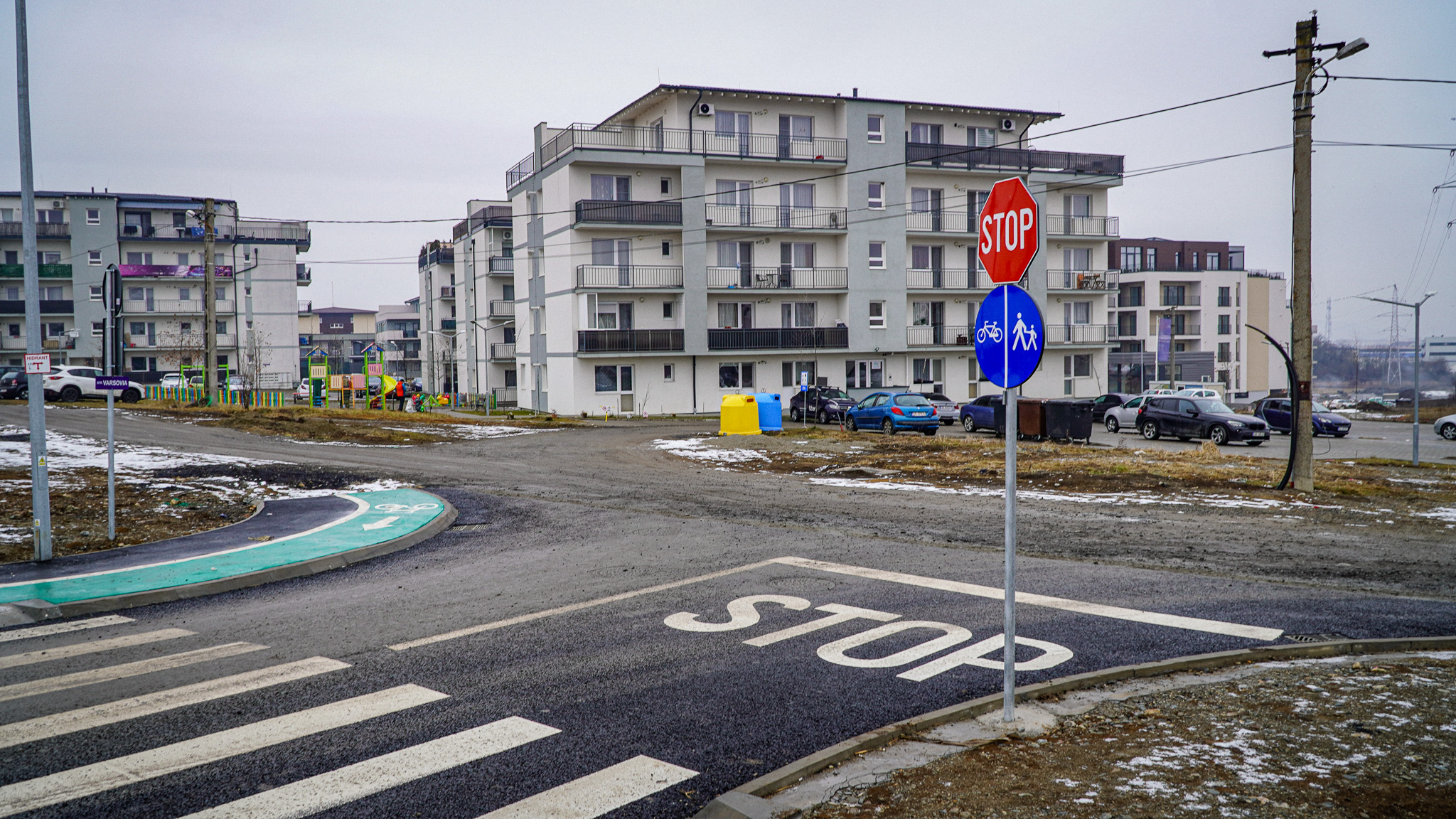 S-a deschis cea mai nouă arteră din Sibiu. Strada Varșovia se termină în noroiul de pe Ogorului (video foto)