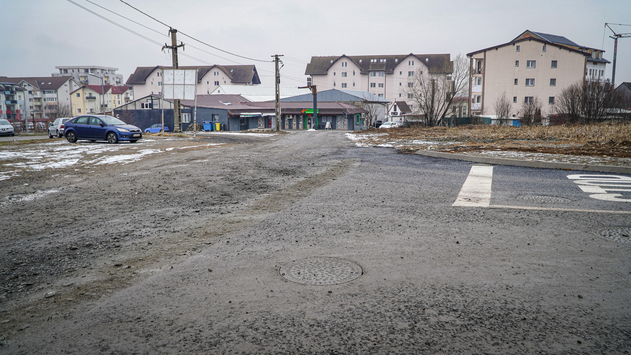 S-a deschis cea mai nouă arteră din Sibiu. Strada Varșovia se termină în noroiul de pe Ogorului (video foto)