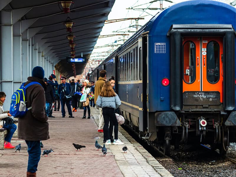 Studenții din Sibiu critică dur ordonanța ”trenuleț”. ”Reducerea la tren era benefică pentru noi”