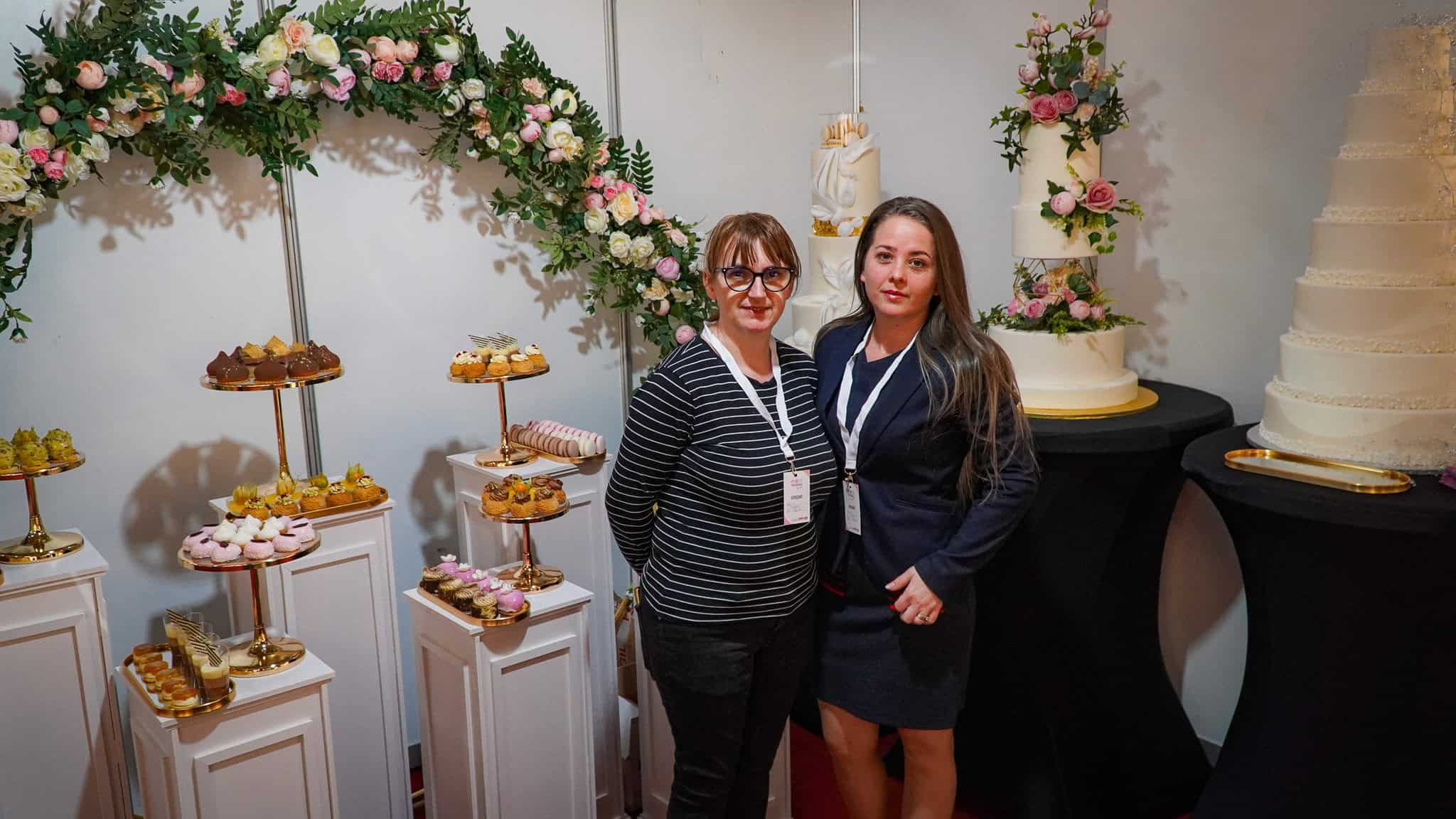 Viitorii miri, în căutarea ofertelor la Wedding Expo Sibiu. Rochii spectaculoase între 4.000 și 17.000 lei, costume elegante de la 1.500 lei (foto, video)