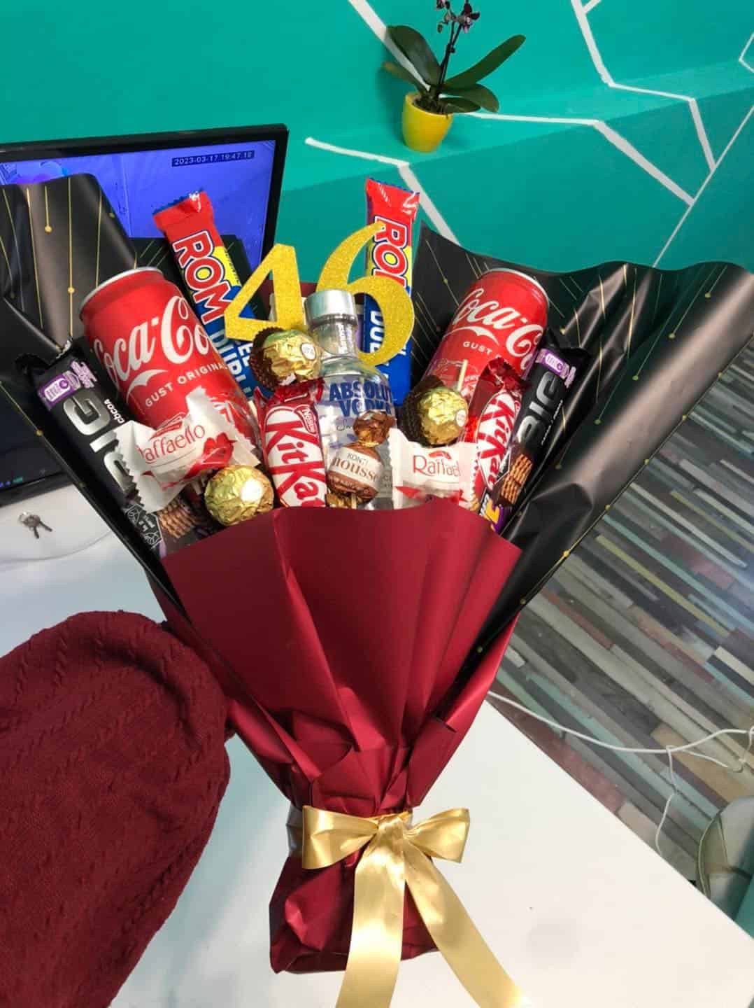 Cât costă iubirea în flori? Buchetul de 1.550 de lei, vedeta ofertelor de Valentine’s Day în Sibiu (foto)