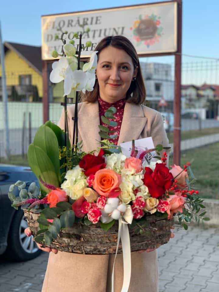 Cât costă iubirea în flori? Buchetul de 1.550 de lei, vedeta ofertelor de Valentine’s Day în Sibiu (foto)