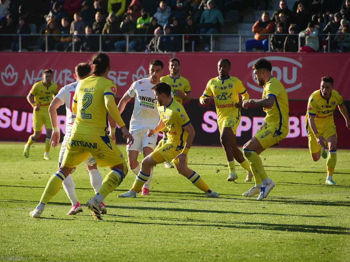 Sibiul egalat în prelungiri de Petrolul. FC Hermannstadt, șanse infime să mai prindă play-off-ul (video foto).