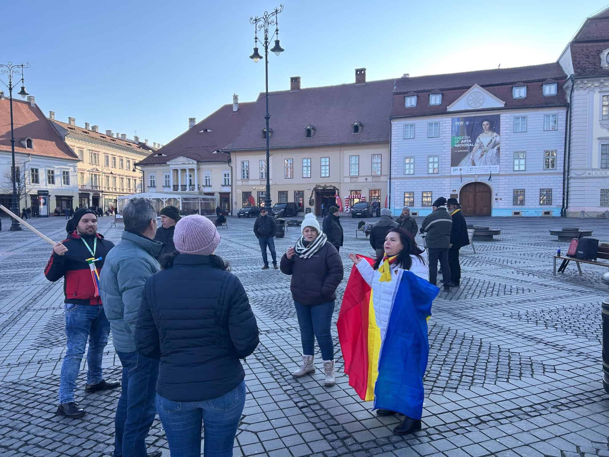 Protestul de duminică de la Sibiu, un fiasco total. Au venit mai puțin de 30 de oameni (video foto)