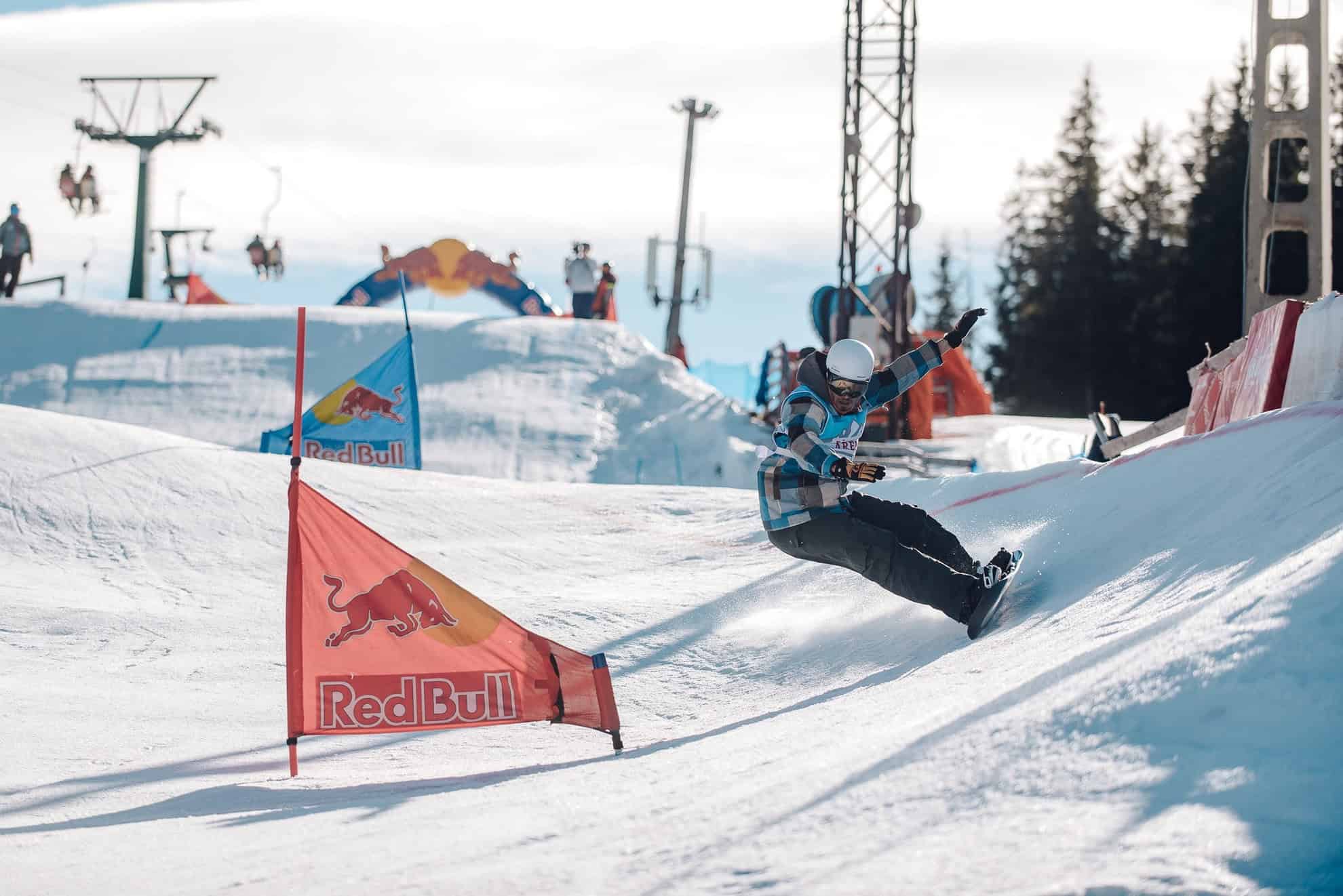 Weekend spectaculos la Păltiniș Arena. Zeci de concurenți au făcut spectacol pe pârtii (foto)